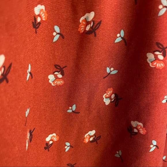 Fall Floral Open Back Halter Top Lace Button-Up Dress - Picture 6 of 10